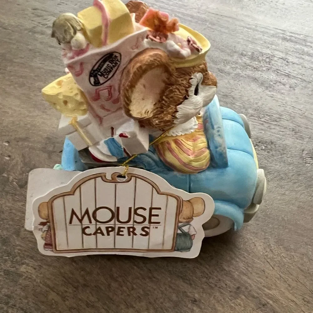 Vintage 1992 Mouse Capers Car San Francisco Music Box. NWT. Shop.